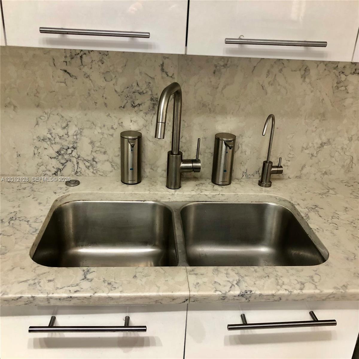 90 Alton Rd #307 Miami Beach, FL 33139