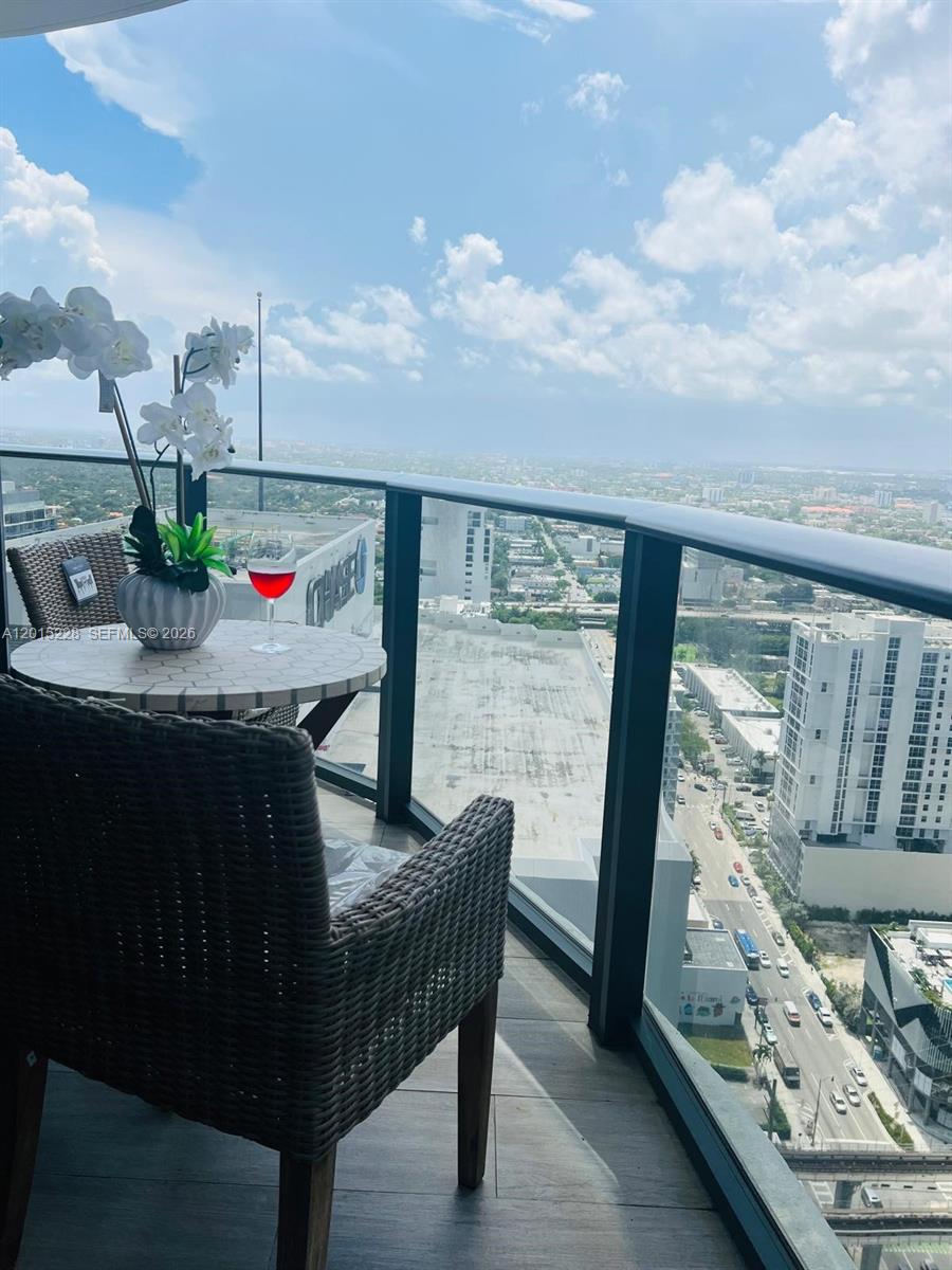 image Brickell Heights West9