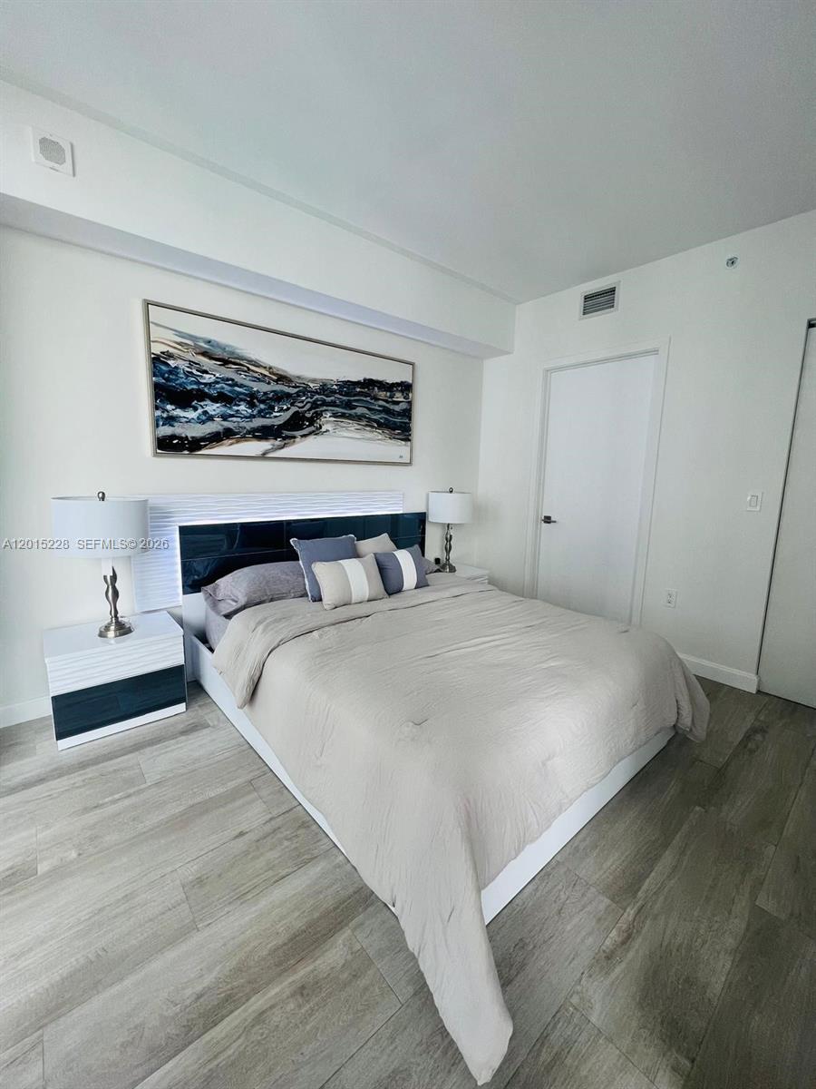 image Brickell Heights West7