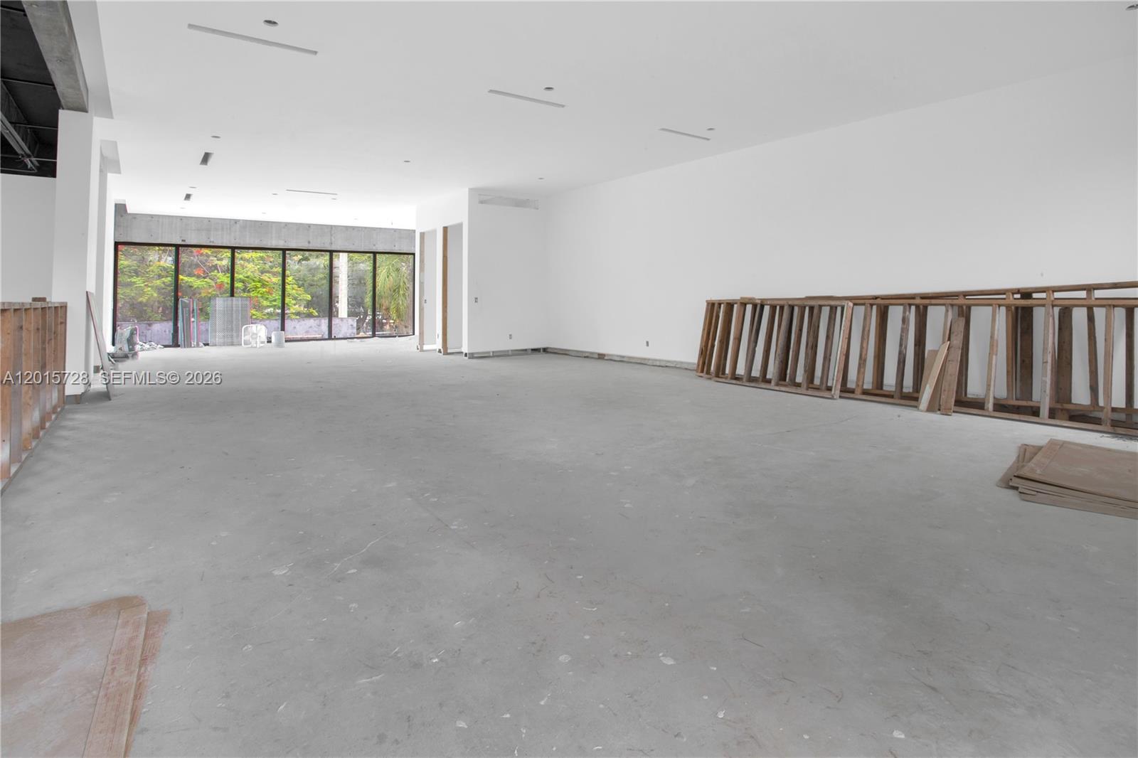 221 SW 25th Rd Miami, FL 33129