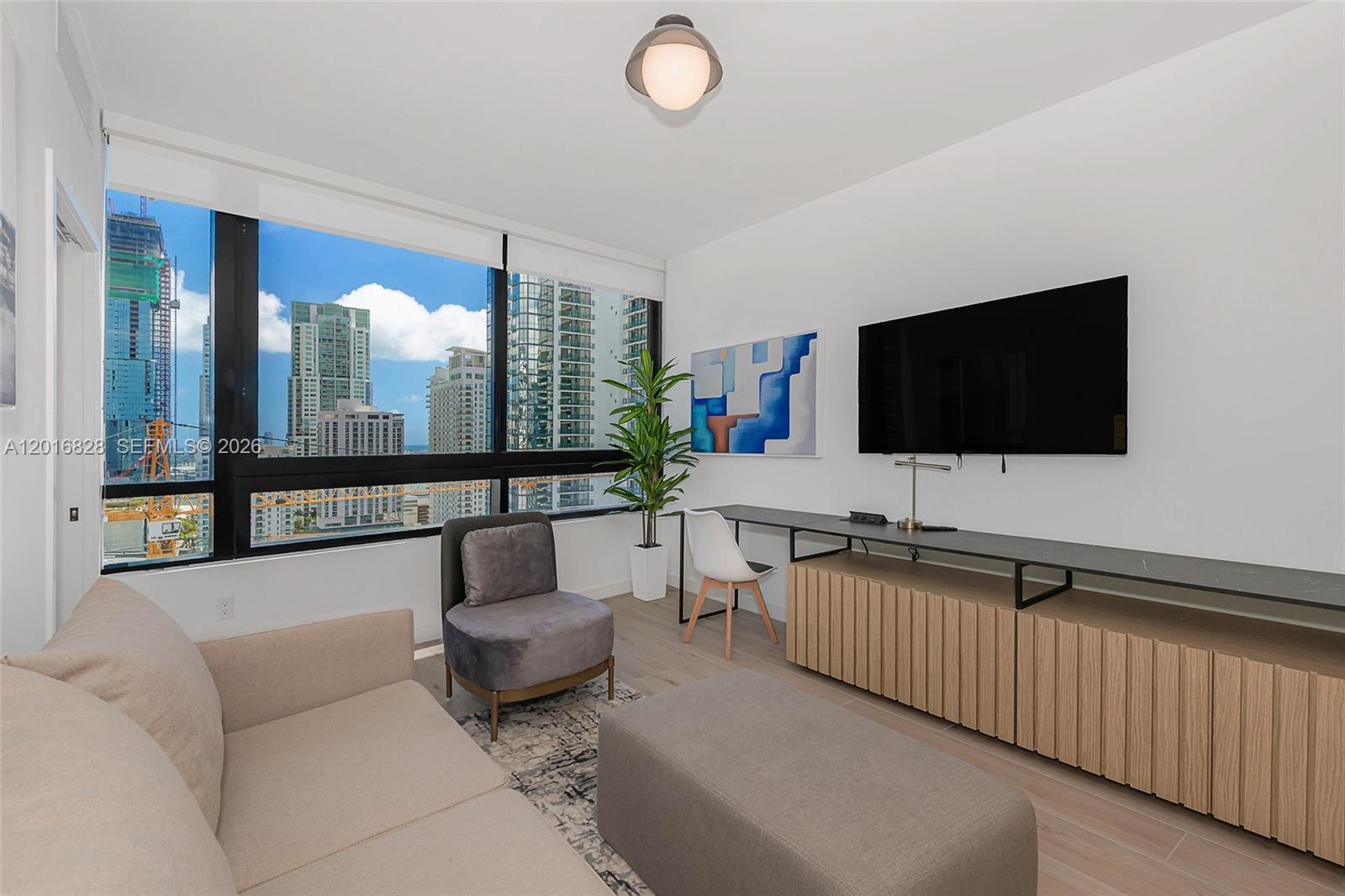 225 N Miami Ave #2801 Miami, FL 33128