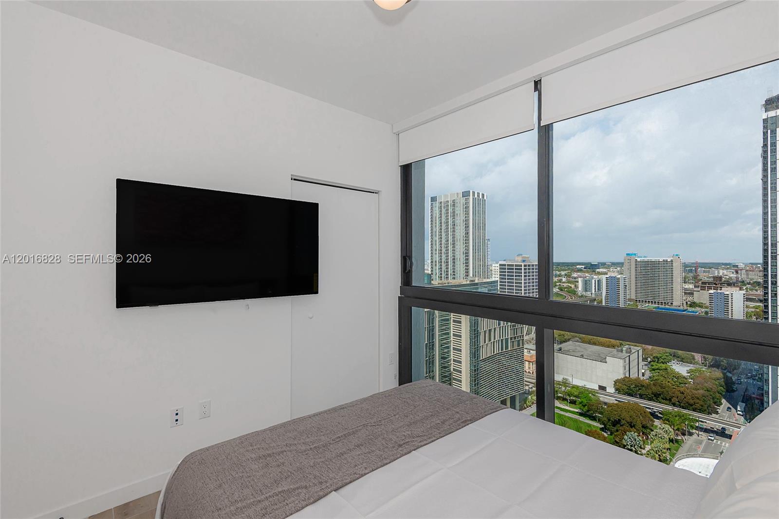 225 N Miami Ave #2801 Miami, FL 33128