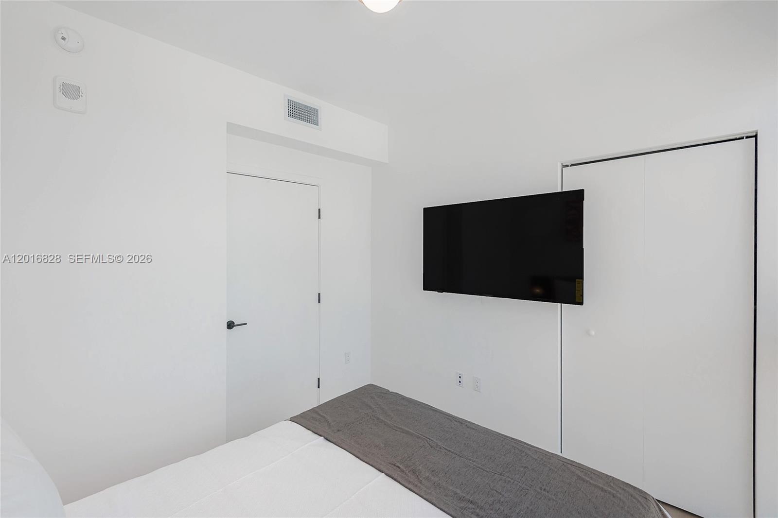 225 N Miami Ave #2801 Miami, FL 33128