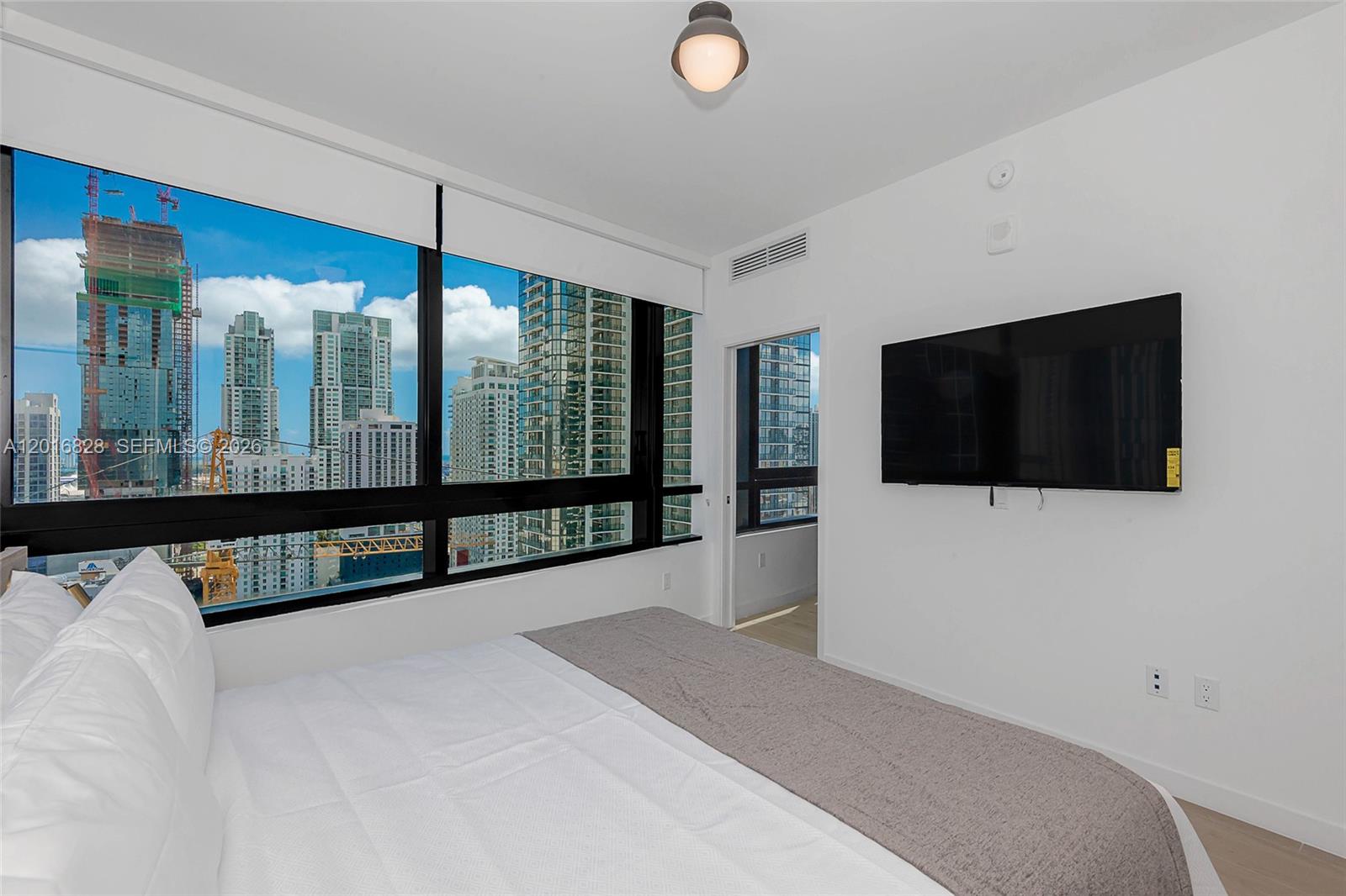 225 N Miami Ave #2801 Miami, FL 33128