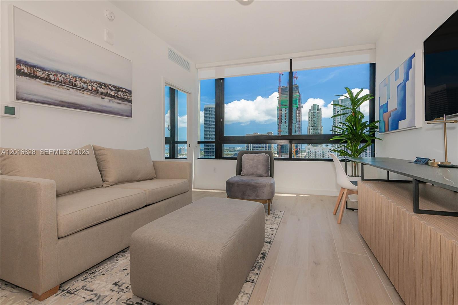 225 N Miami Ave #2801 Miami, FL 33128