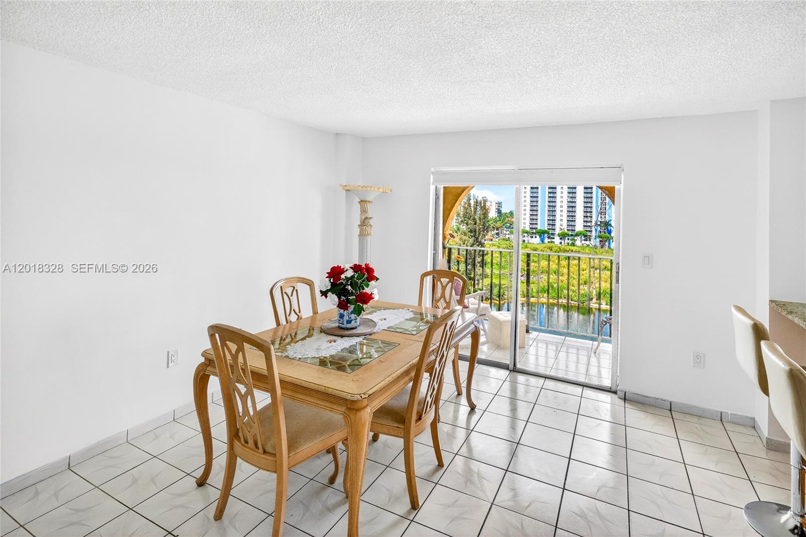 4801 NW 7th St Miami, FL 33126