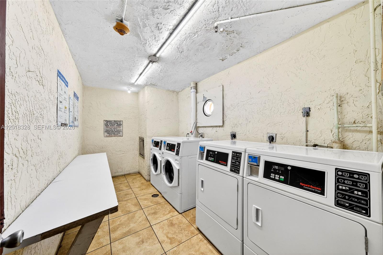 4801 NW 7th St Miami, FL 33126