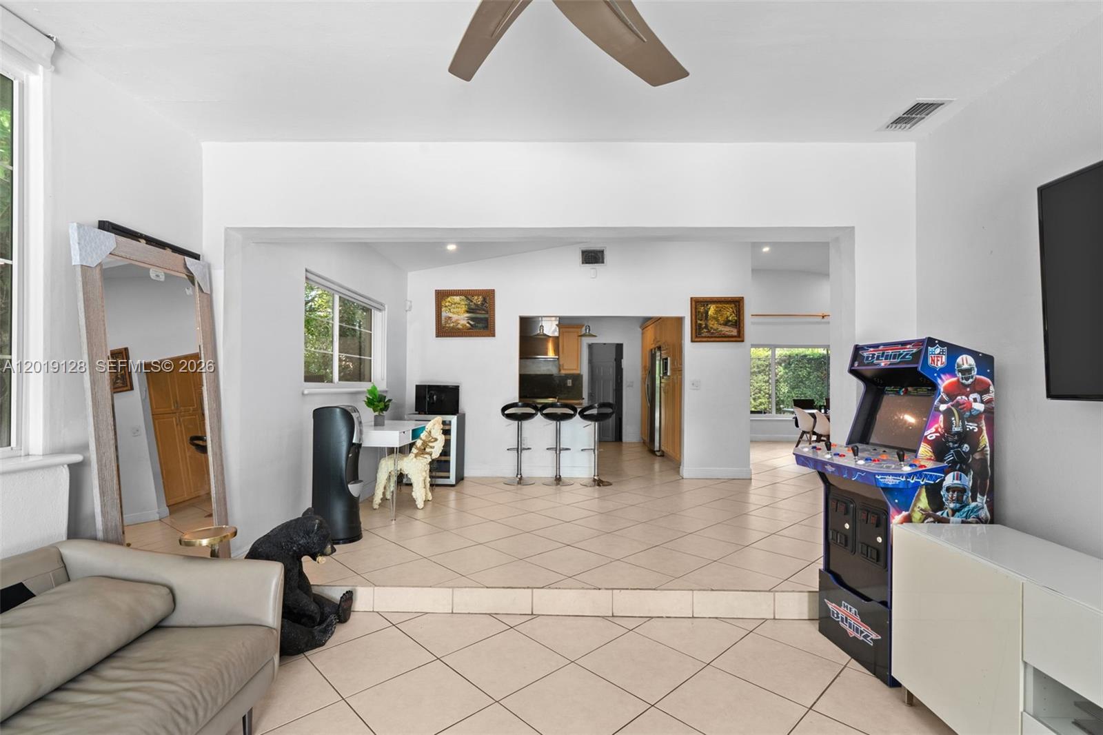 3758 Prairie Ave Miami Beach, FL 33140