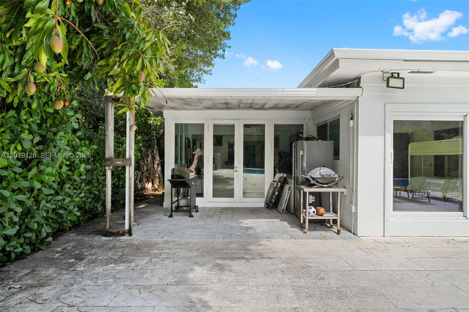 3758 Prairie Ave Miami Beach, FL 33140