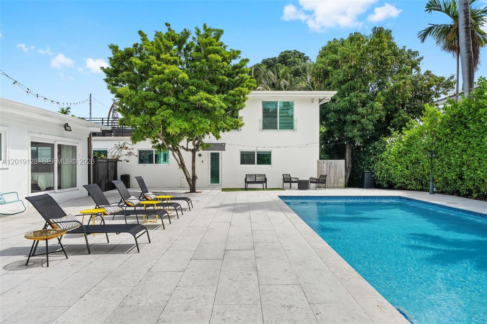 3758 Prairie Ave Miami Beach, FL 33140