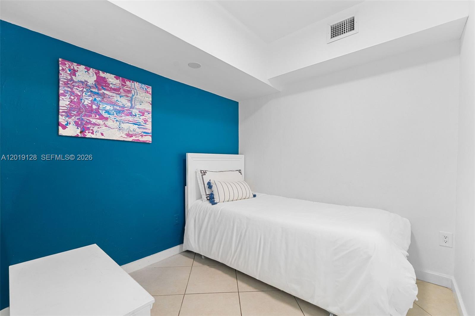 3758 Prairie Ave Miami Beach, FL 33140