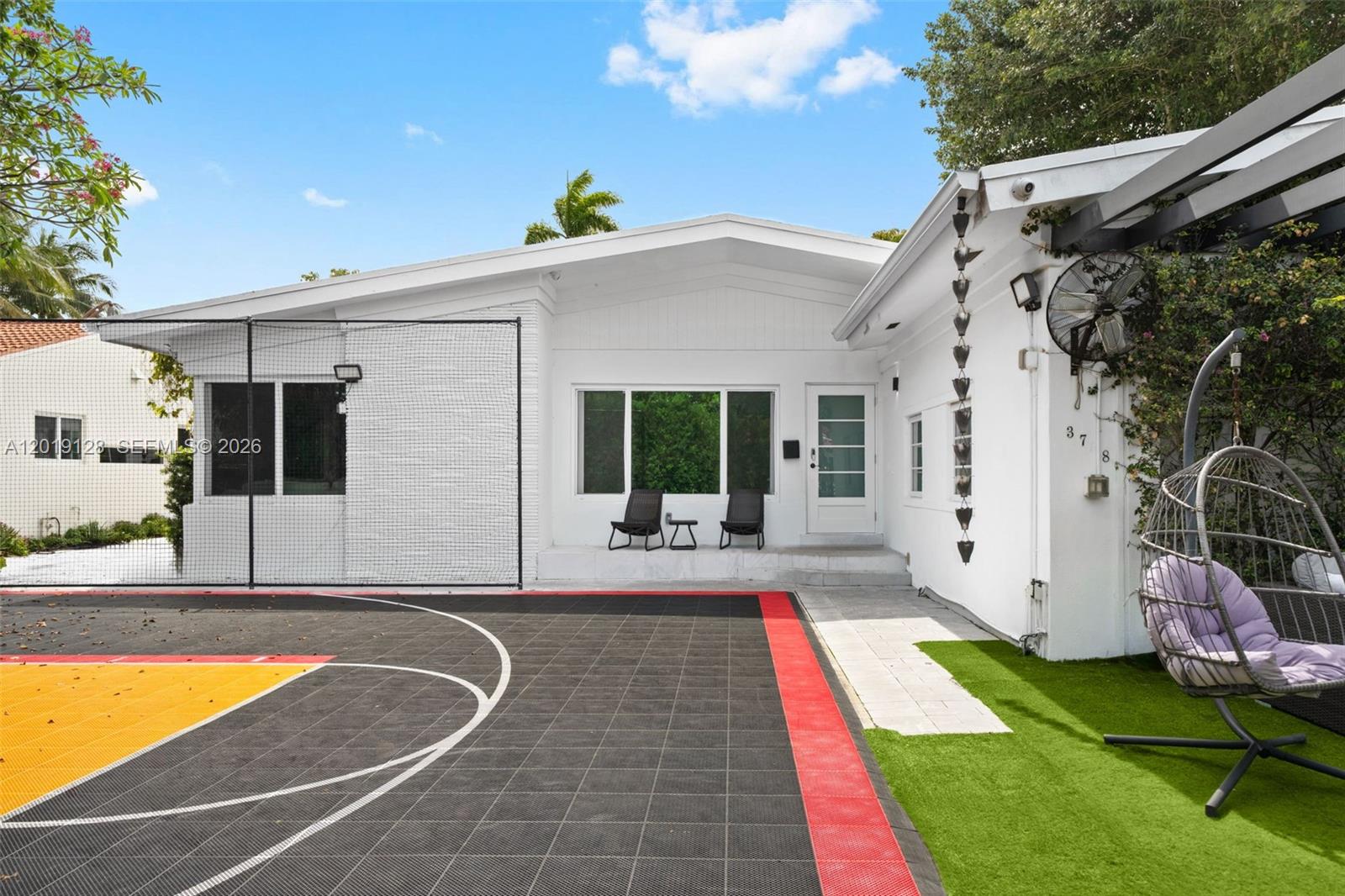 3758 Prairie Ave Miami Beach, FL 33140