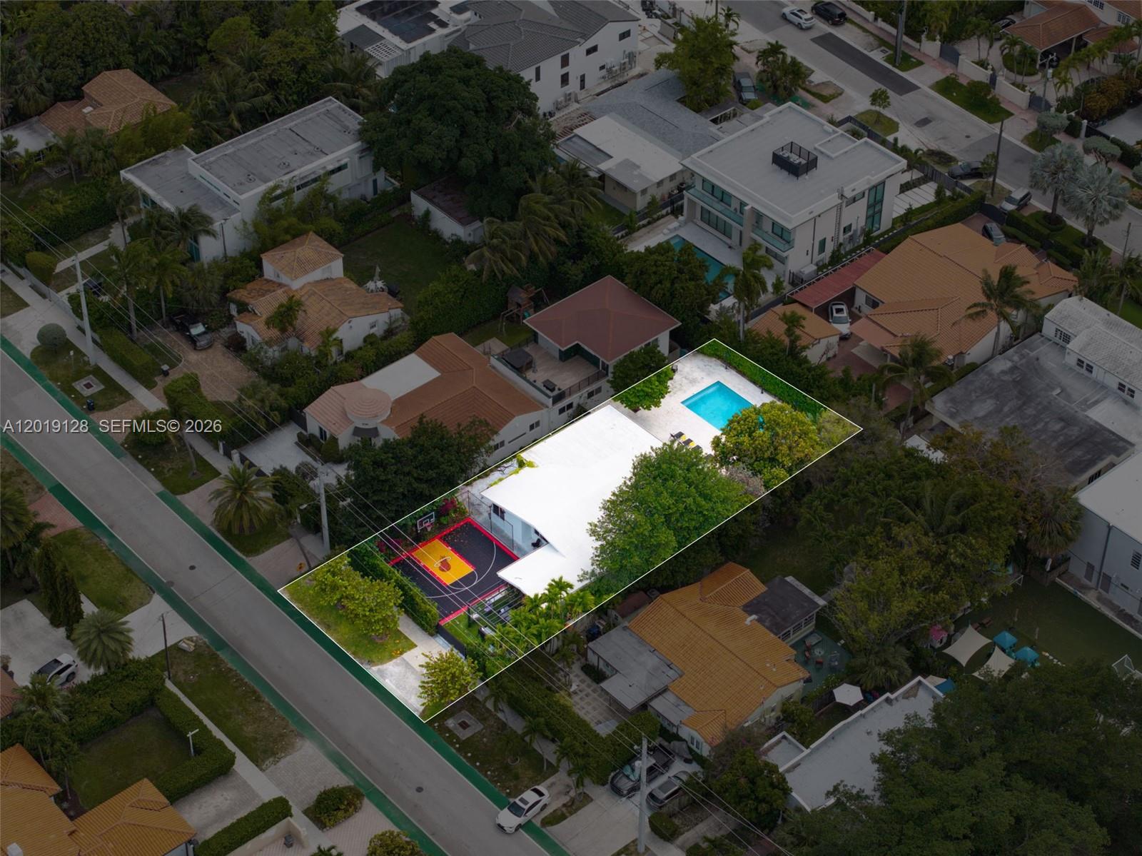 3758 Prairie Ave Miami Beach, FL 33140