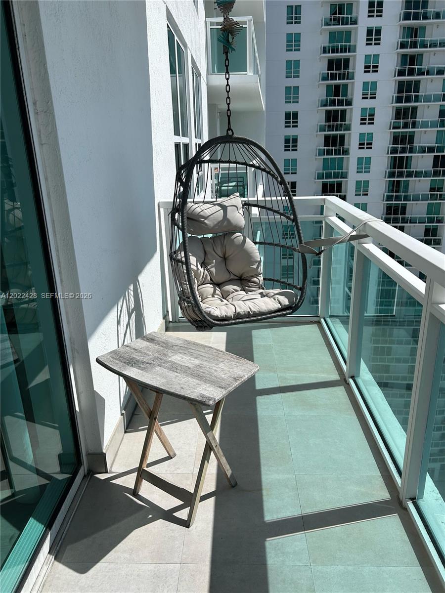 image The Plaza on Brickell West25