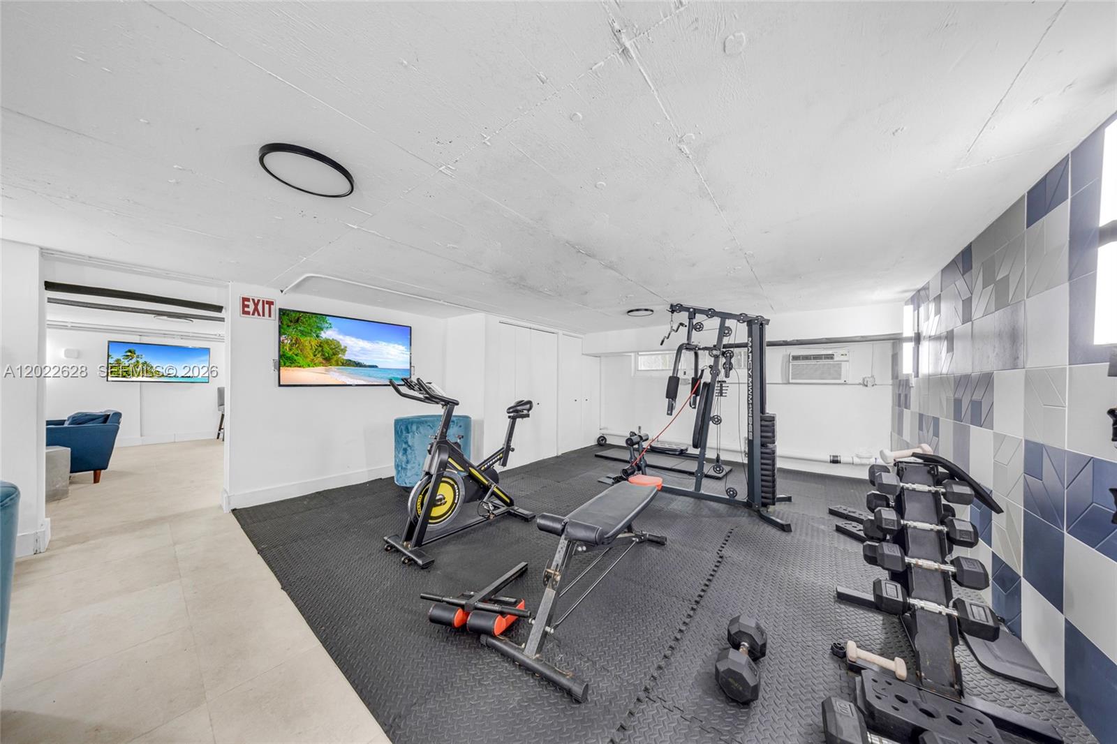 7830 Abbott Ave #25 Miami Beach, FL 33141