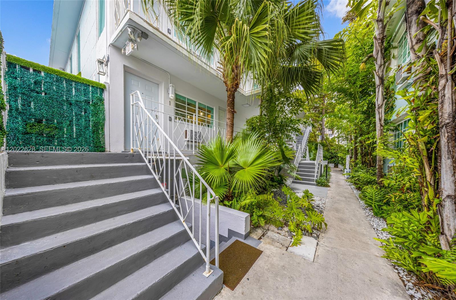 7830 Abbott Ave #25 Miami Beach, FL 33141