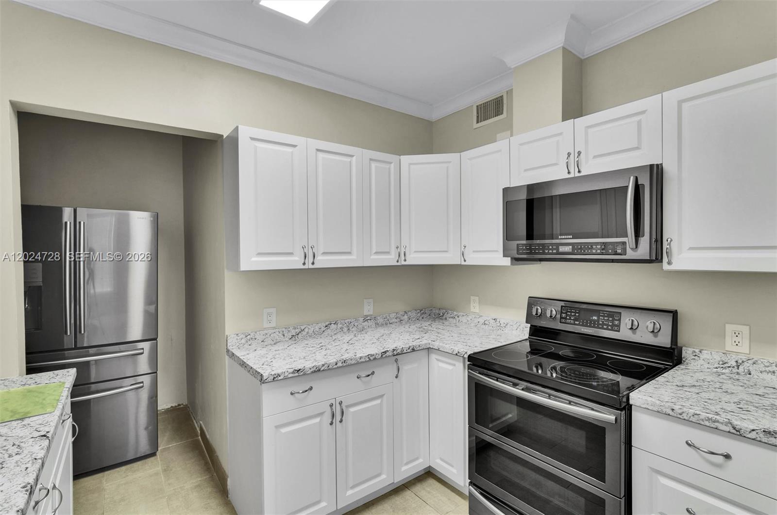 1313 SW 24th Ave Miami, FL 33145
