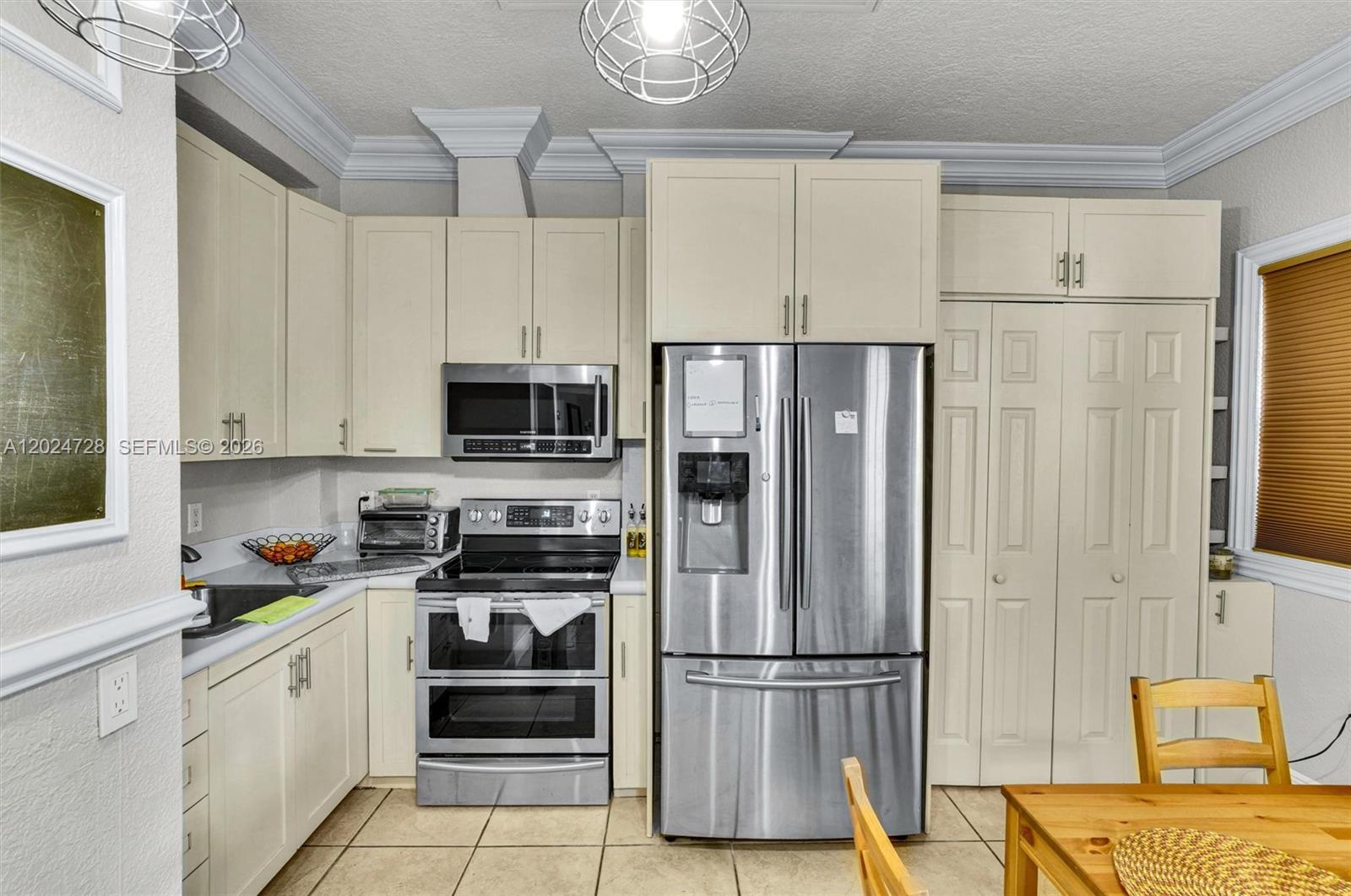 1313 SW 24th Ave Miami, FL 33145