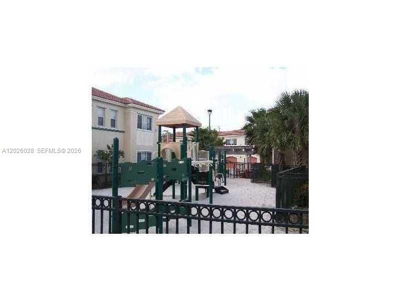 2564 Centergate Dr #106 Miramar, FL 33025