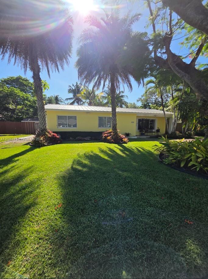 8040 SW 63rd Pl Miami, FL 33143