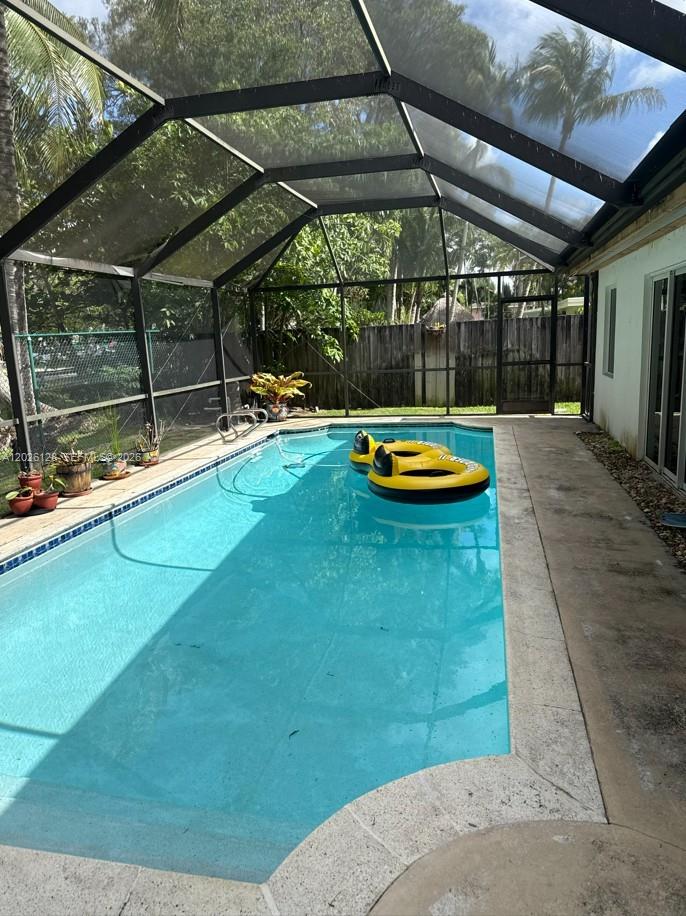 8040 SW 63rd Pl Miami, FL 33143