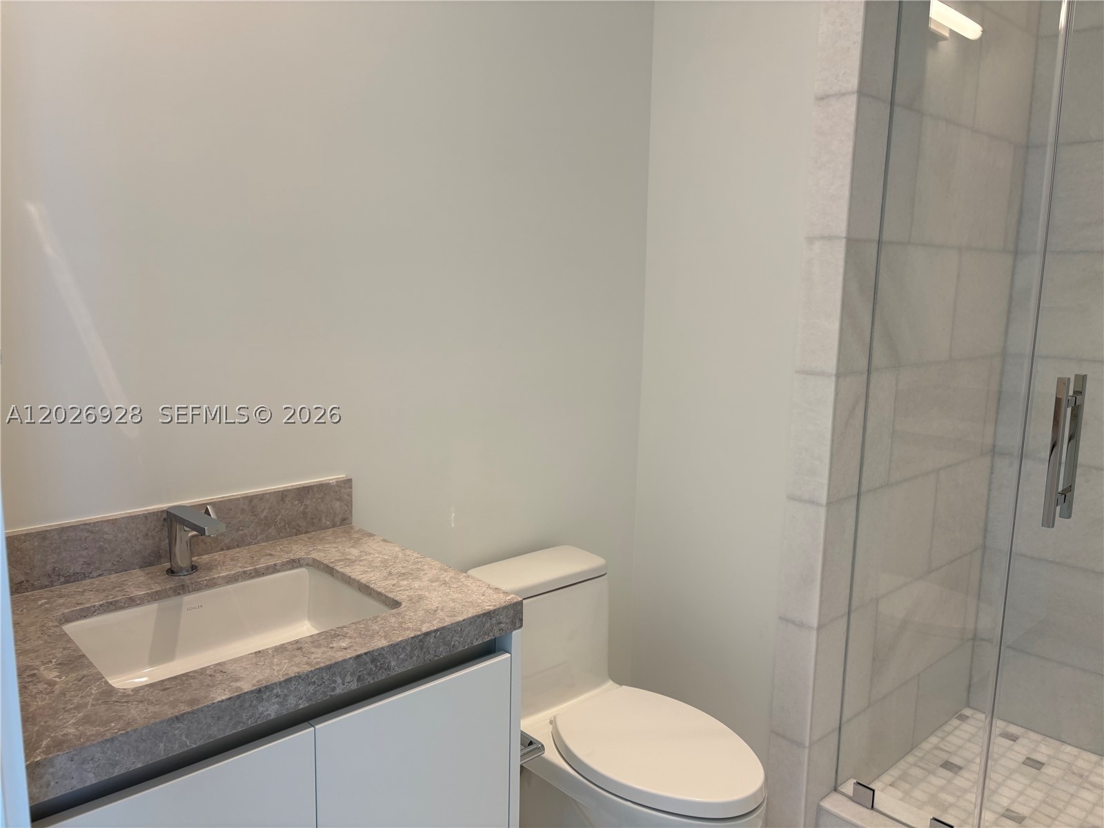 image Una Residences11