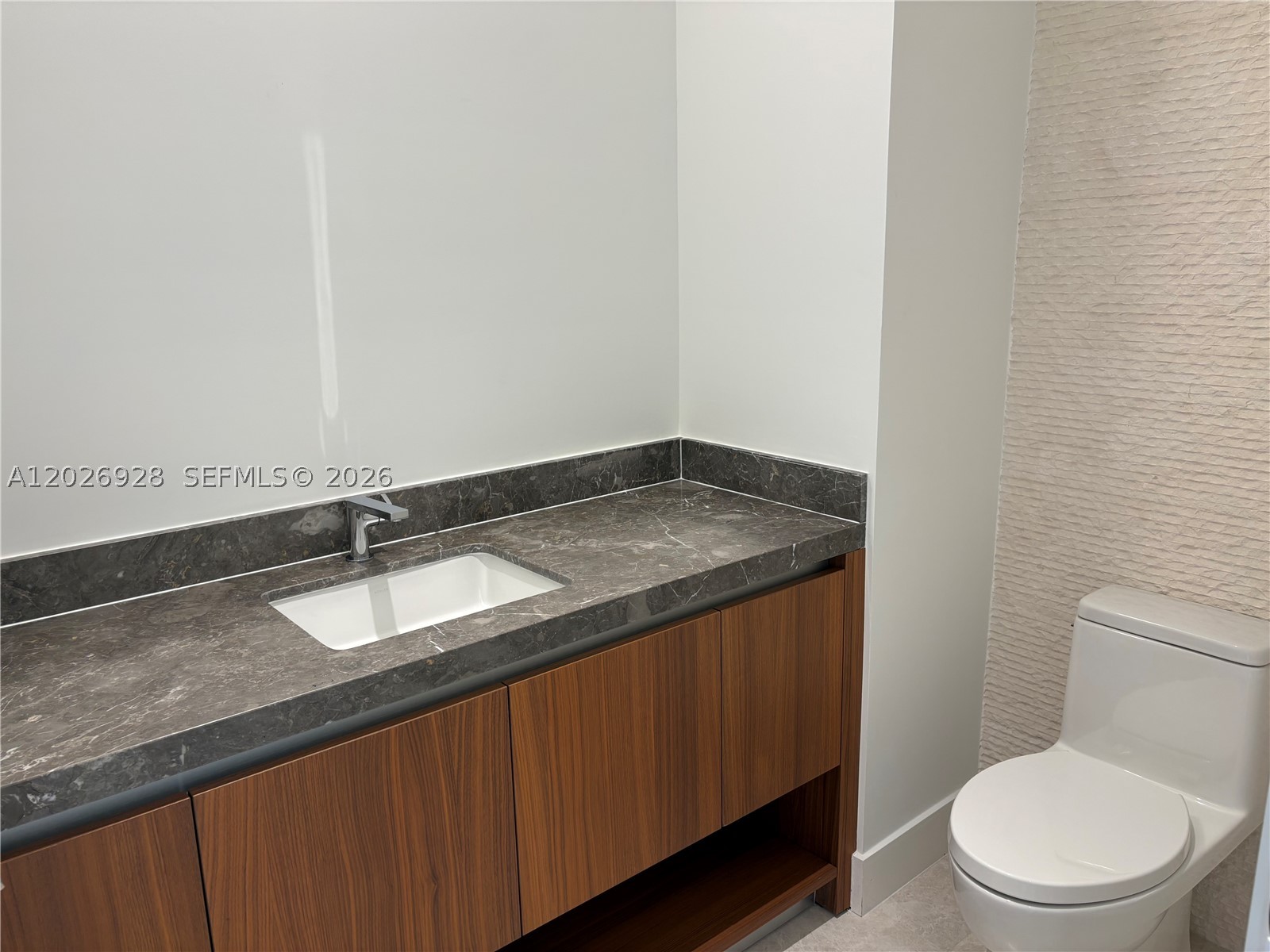 image Una Residences13