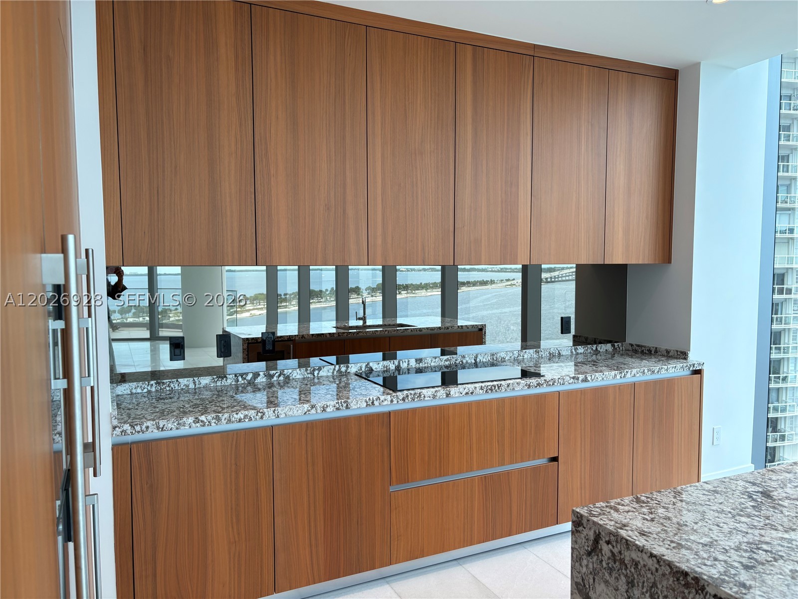 image Una Residences7