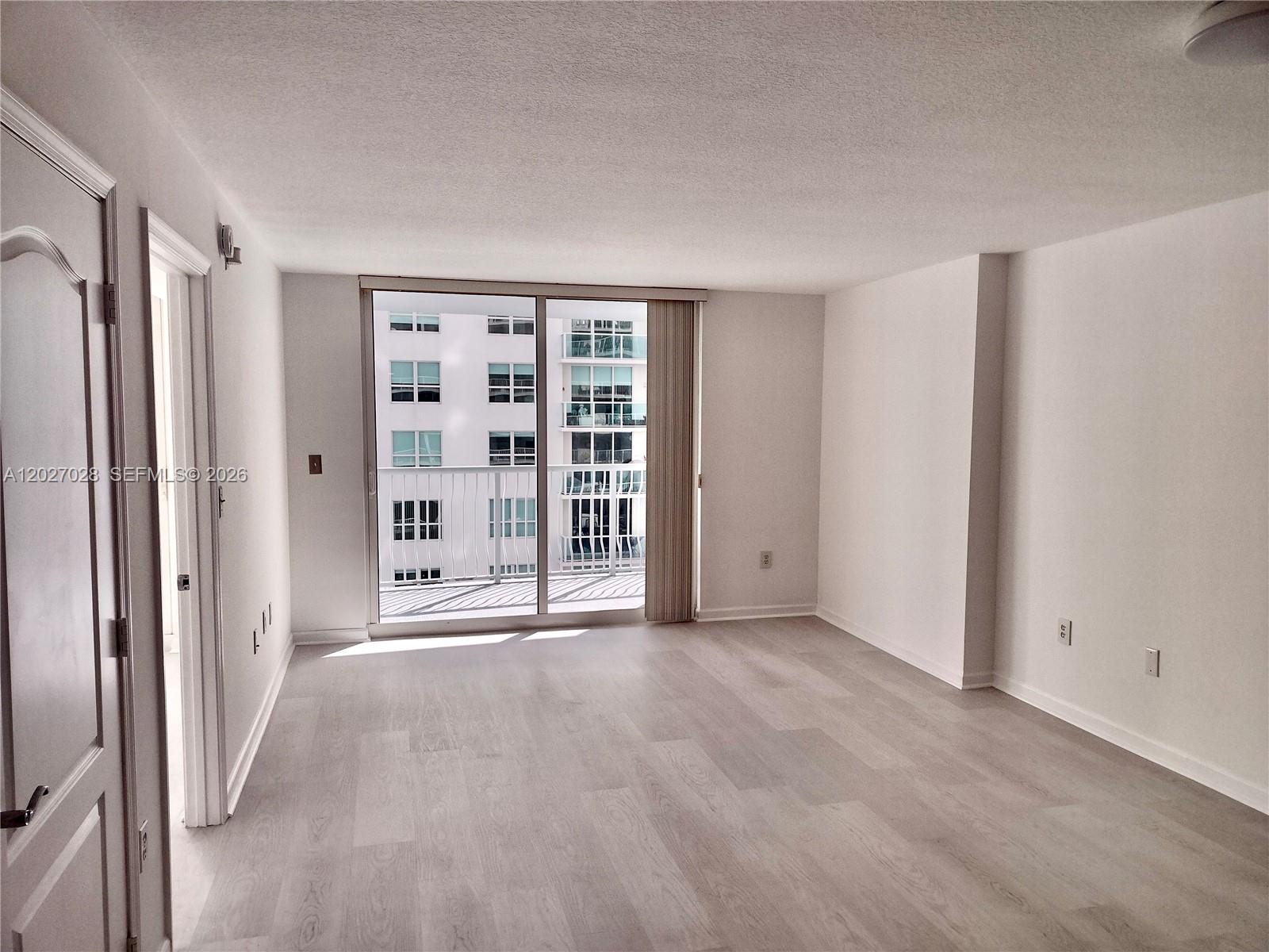 image The Club at Brickell Bay15