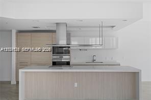 17111 Biscayne Blvd #1210 North Miami Beach, FL 33160