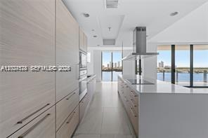17111 Biscayne Blvd #1210 North Miami Beach, FL 33160