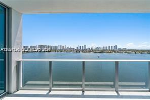 17111 Biscayne Blvd #1210 North Miami Beach, FL 33160