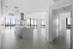 17111 Biscayne Blvd #1210 North Miami Beach, FL 33160