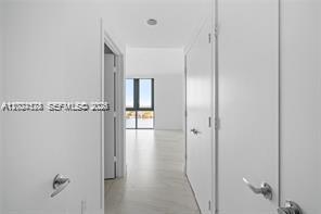 17111 Biscayne Blvd #1210 North Miami Beach, FL 33160