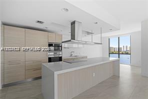 17111 Biscayne Blvd #1210 North Miami Beach, FL 33160