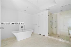 17111 Biscayne Blvd #1210 North Miami Beach, FL 33160