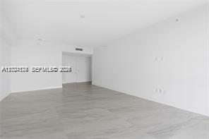 17111 Biscayne Blvd #1210 North Miami Beach, FL 33160