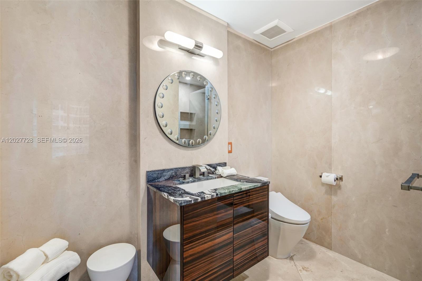 50 S Pointe Dr #903 Miami Beach, FL 33139