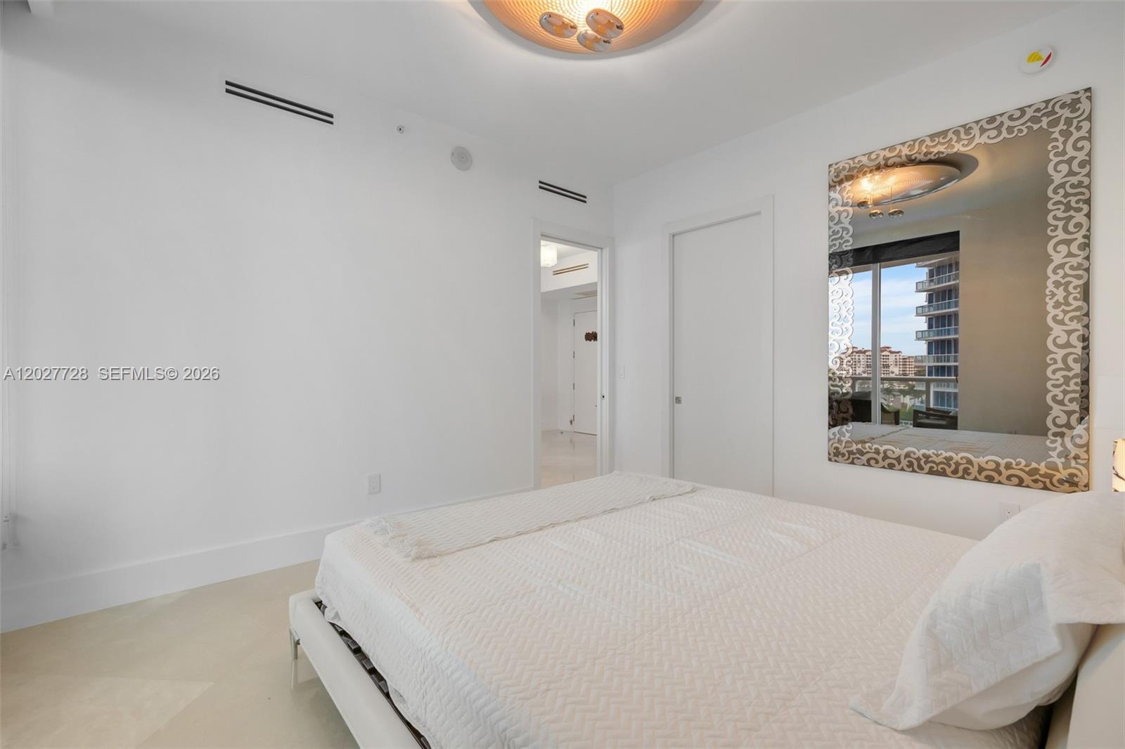 50 S Pointe Dr #903 Miami Beach, FL 33139