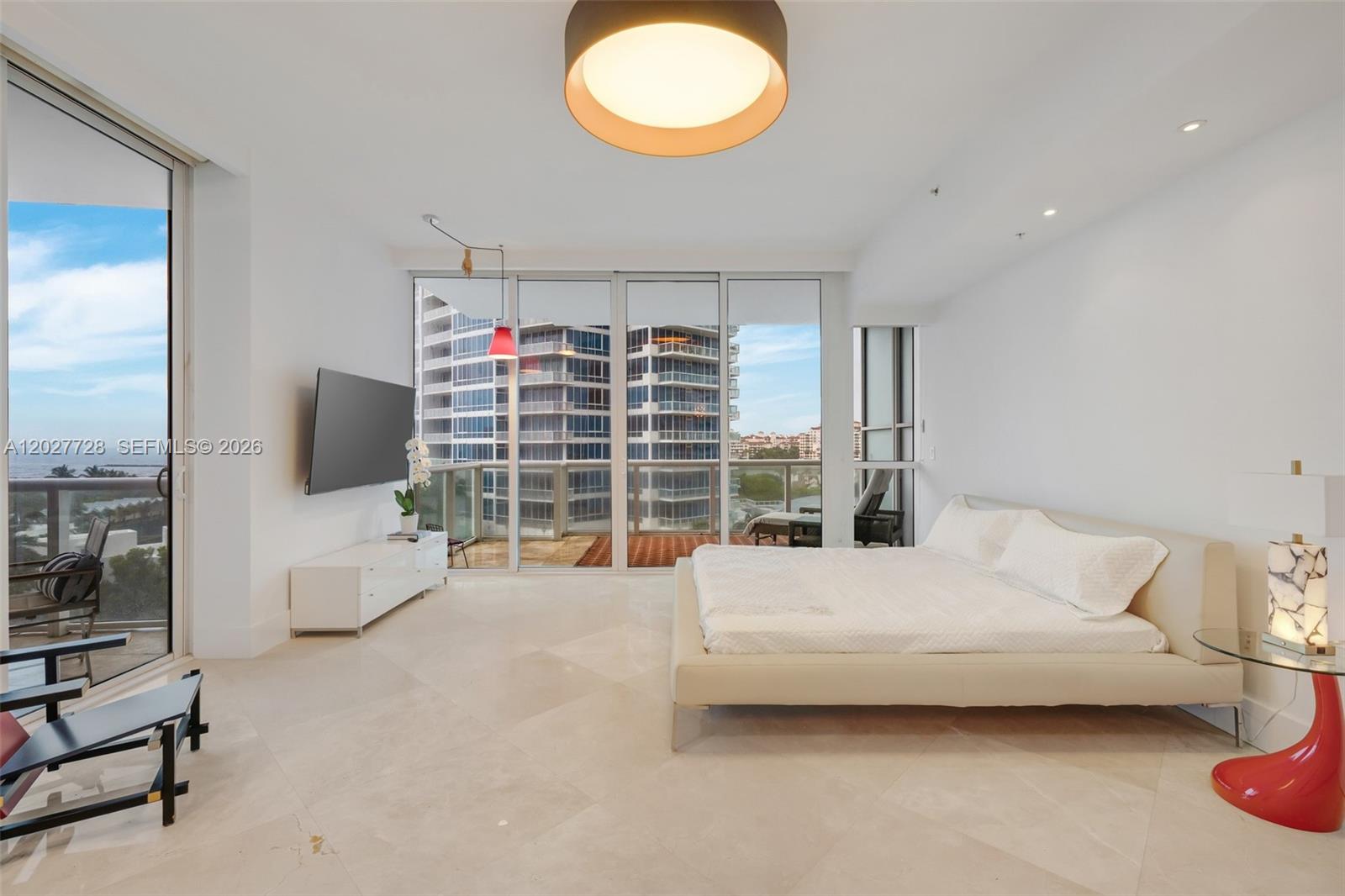 50 S Pointe Dr #903 Miami Beach, FL 33139