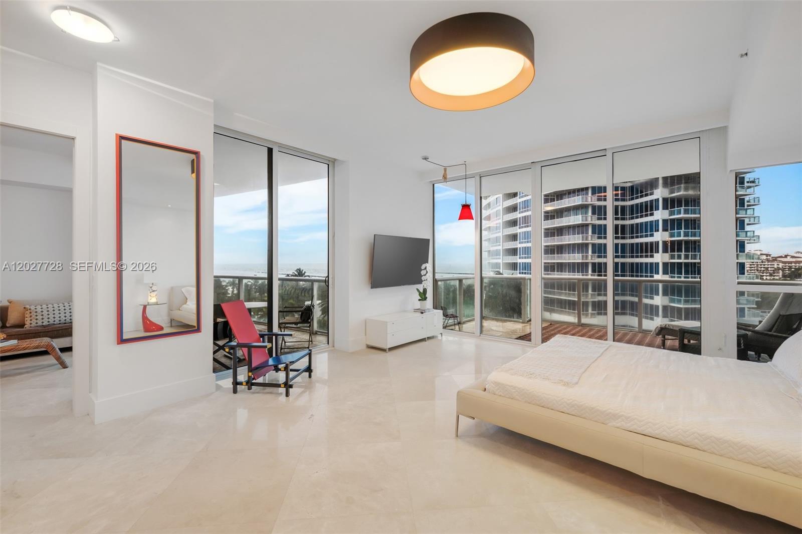 50 S Pointe Dr #903 Miami Beach, FL 33139