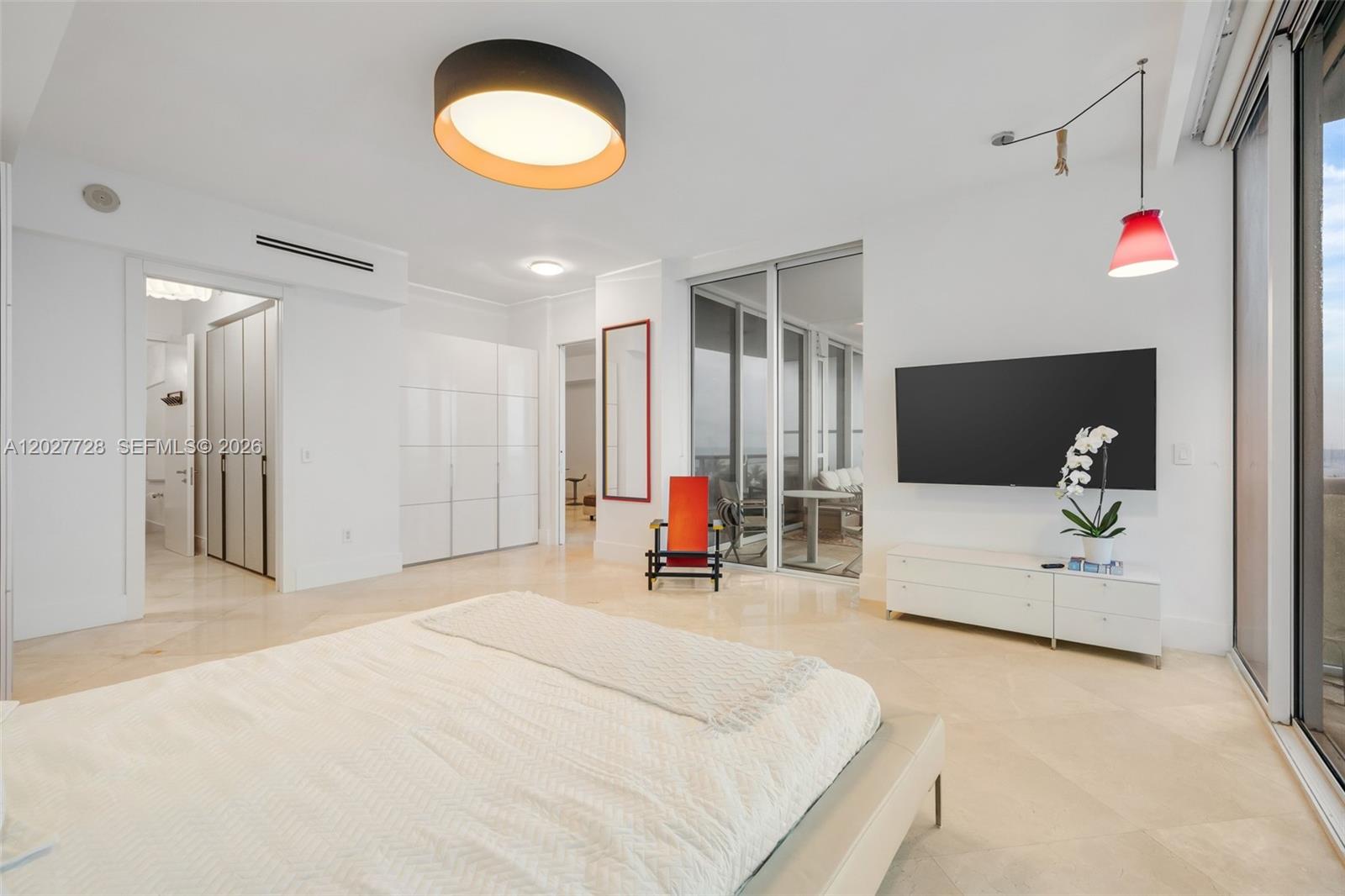 50 S Pointe Dr #903 Miami Beach, FL 33139