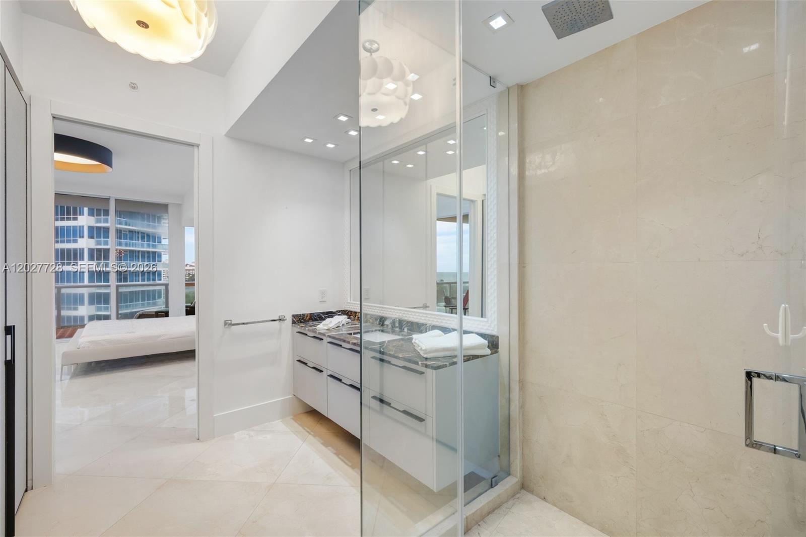 50 S Pointe Dr #903 Miami Beach, FL 33139