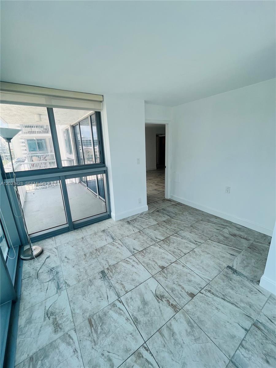 2655 Collins Ave #602 Miami Beach, FL 33140