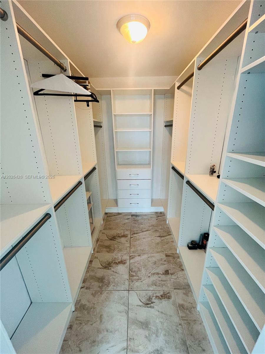 2655 Collins Ave #602 Miami Beach, FL 33140