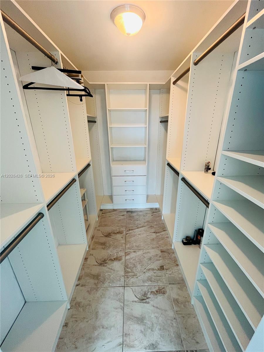 2655 Collins Ave #602 Miami Beach, FL 33140