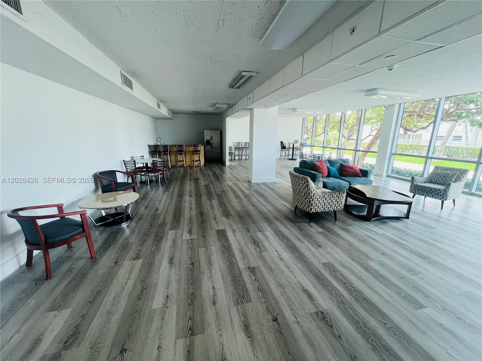 2655 Collins Ave #602 Miami Beach, FL 33140
