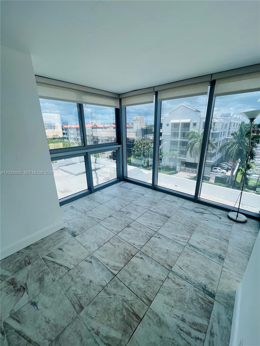 2655 Collins Ave #602 Miami Beach, FL 33140