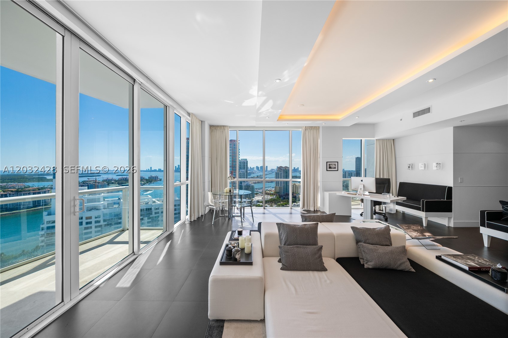 image Continuum South Beach North Tower10
