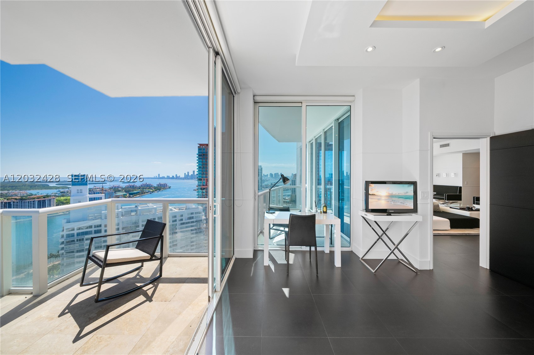 image Continuum South Beach North Tower28